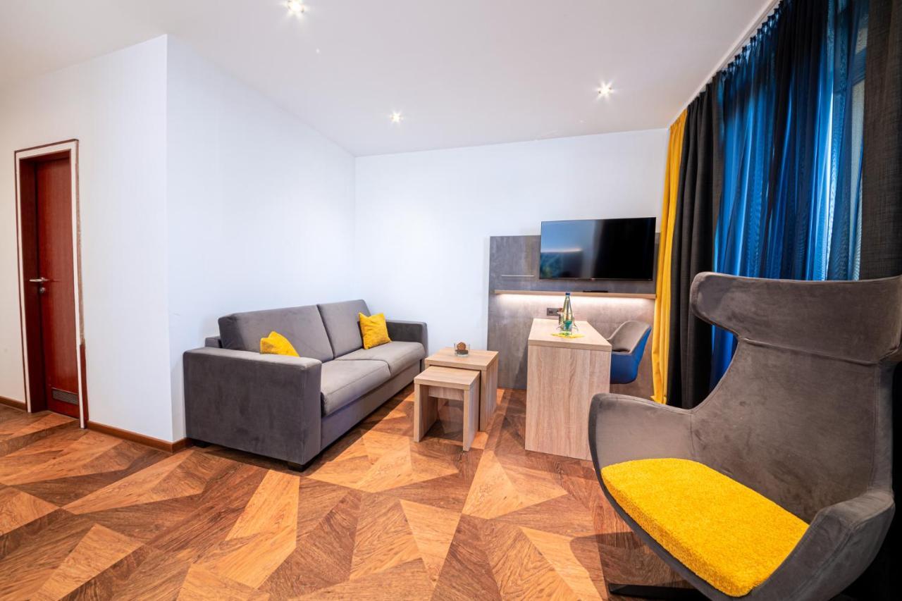 Arotel Best Living Nuernberg Esterno foto