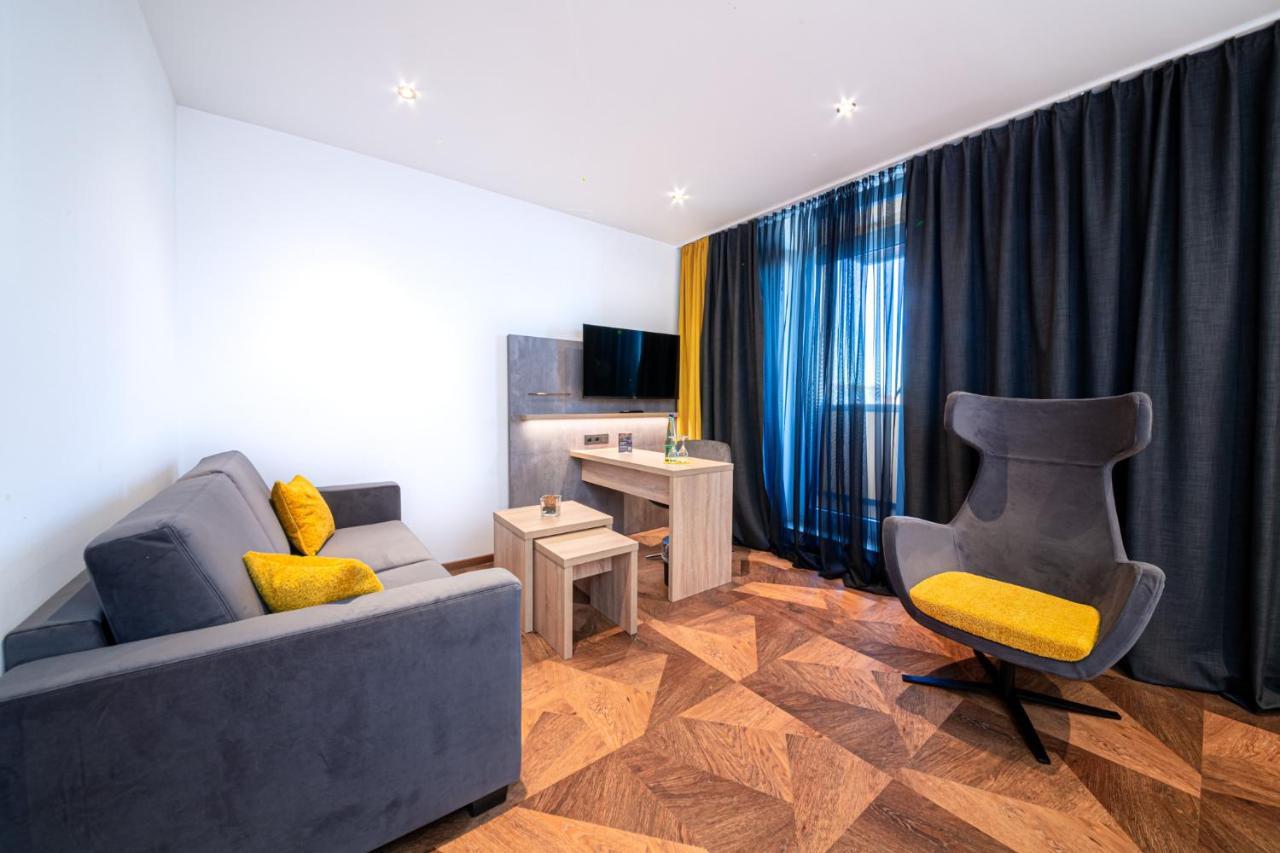 Arotel Best Living Nuernberg Esterno foto