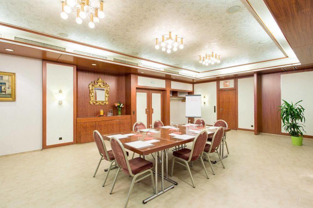 Arotel Best Living Nuernberg Esterno foto