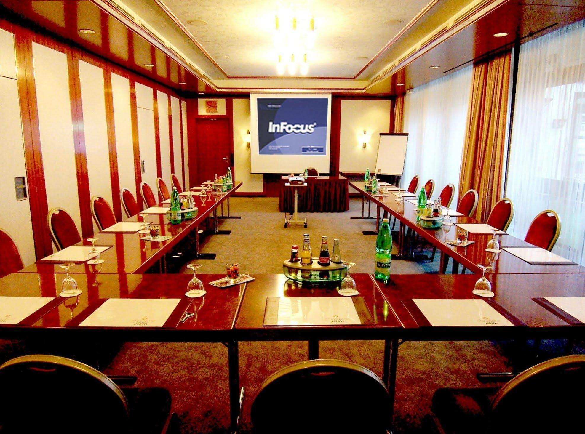Arotel Best Living Nuernberg Esterno foto